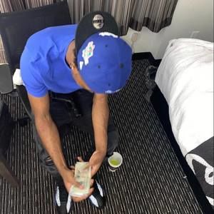 Meet your Posher, Calvert